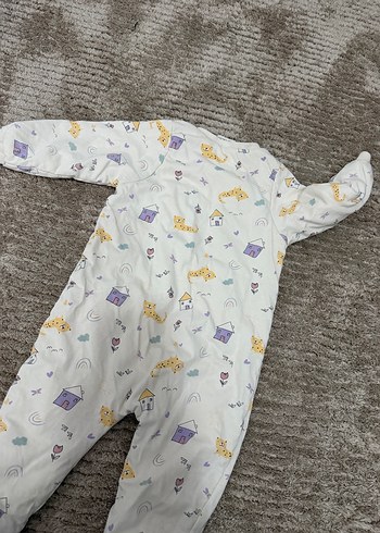 Beyaz Baskılı Fermuarlı Bebek Tulumu - Görsel 5