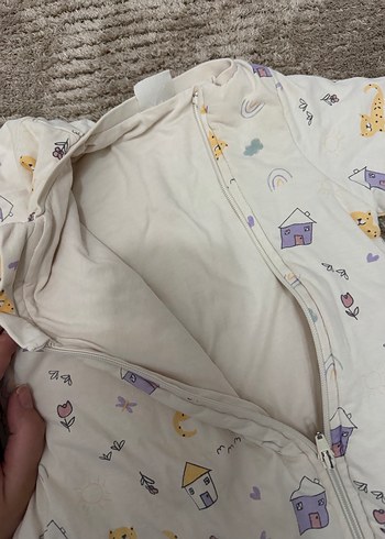 Beyaz Baskılı Fermuarlı Bebek Tulumu - Görsel 2