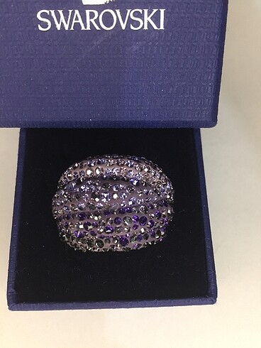 Swarovski yüzük