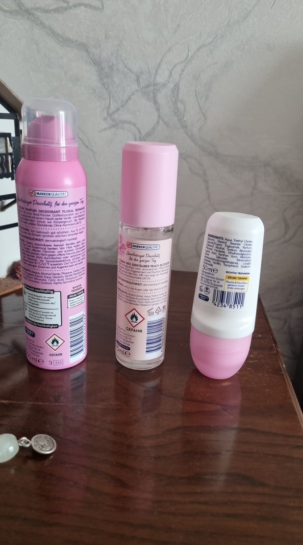 ISANA Kadın Parfümlü Deodorant Seti - Görsel 2