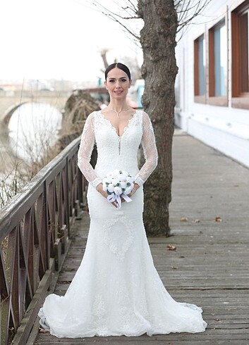 Oleg cassini Balık gelinlik 