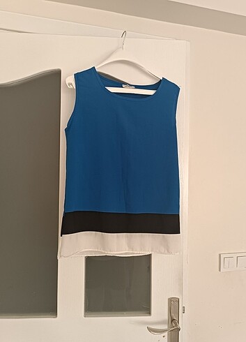 Mavi kolsuz t-shirt 