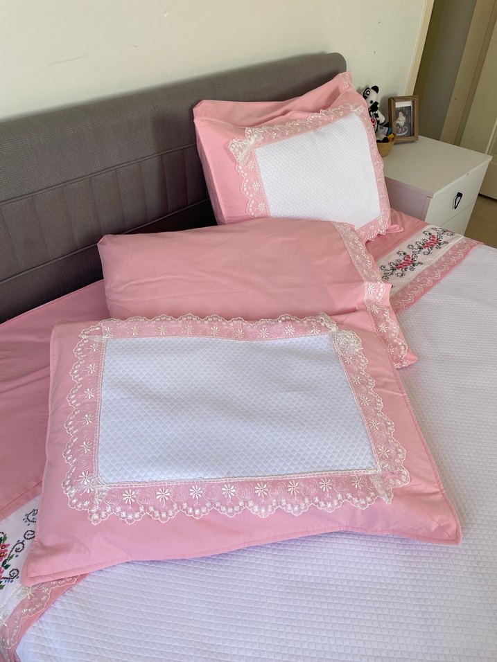 Nakışlı Pembe Yatak Örtüsü - Görsel 5