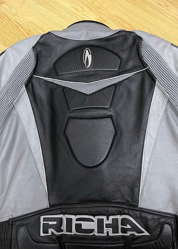 Motorcu montu - Görsel 4