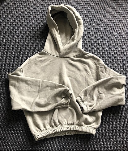Zara sweatshirt
