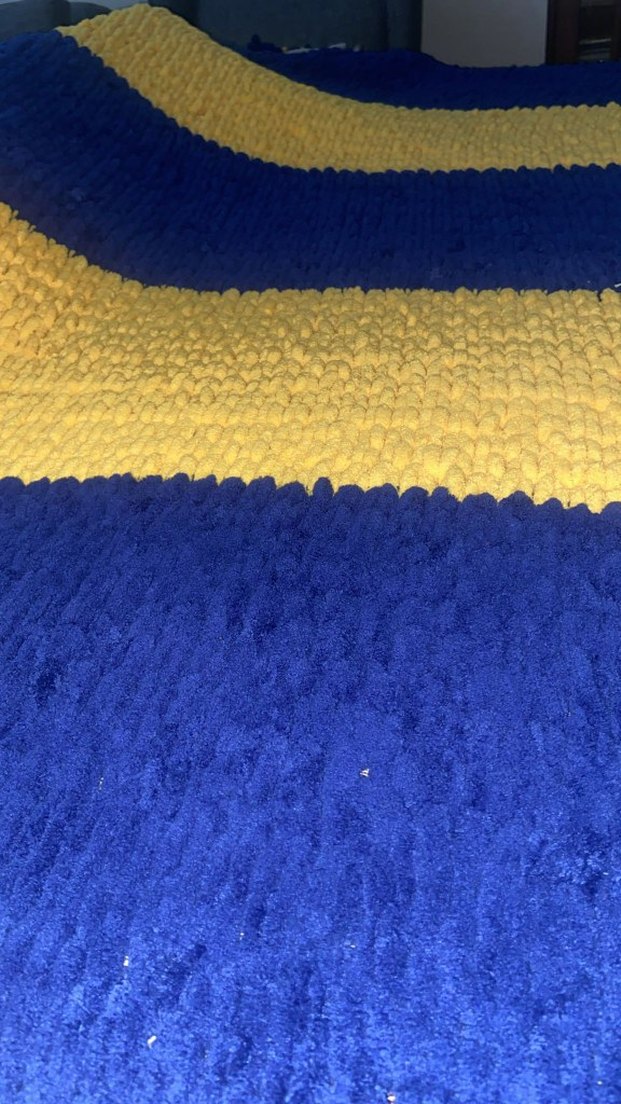 Nakışlı sarı ve mavi renkli battaniye - Görsel 2