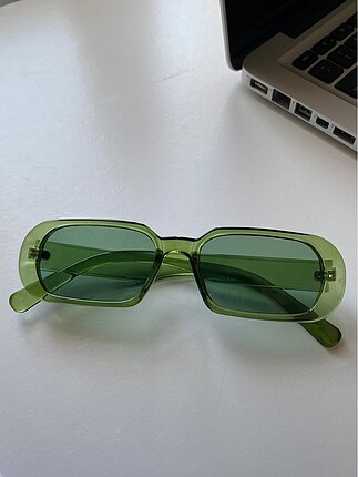yesil gozluk