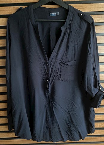 Siyah V Yaka Kadın Gömlek - Görsel 3