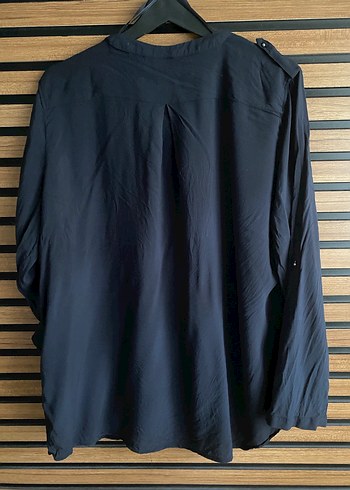 Siyah V Yaka Kadın Gömlek - Görsel 5