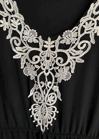 Dantel detaylı şifon elbise - Görsel 3