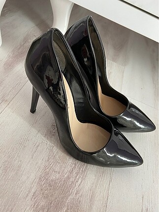 Stiletto siyah