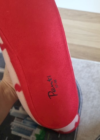 Pembe Kalpli Sıcak Ev Terliği - Görsel 2