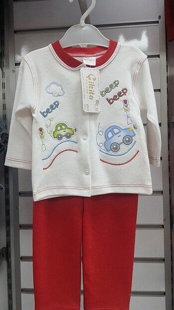 Bebek pijama takım.
