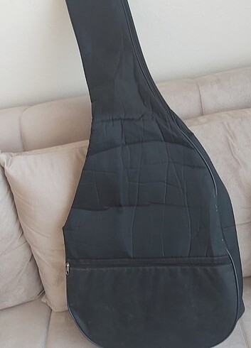 Gitar çantası 