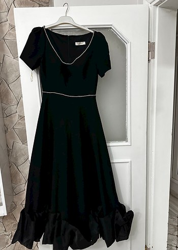 Siyah V Yaka Uzun Kadın Elbise - Görsel 3
