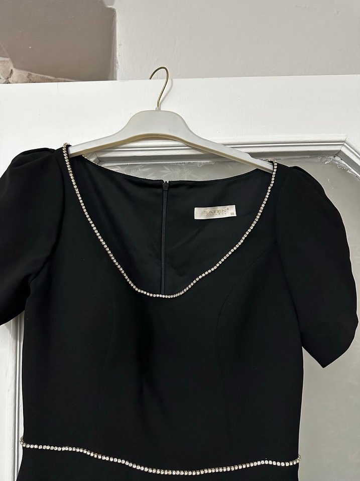 Siyah V Yaka Uzun Kadın Elbise - Görsel 4