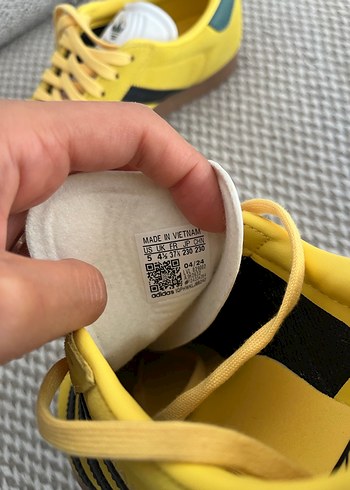 adidas Sarı Süet Kadın Sneaker etiketli - Görsel 6