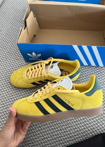 adidas Sarı Süet Kadın Sneaker etiketli - Görsel 7