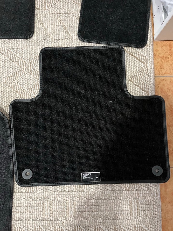 Yeni VOLVO ORIGINAL YAZLIK PASPAS SETİ  Siyah Araç Paspas Seti - Görsel 3