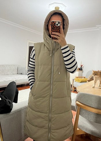 Stradivarius Bej Midi Şişme Yelek Yüksek Yaka - Görsel 5