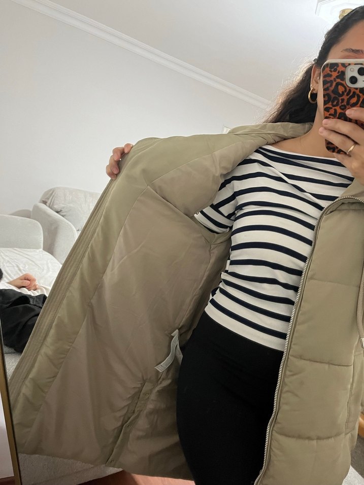 Stradivarius Bej Midi Şişme Yelek Yüksek Yaka - Görsel 3