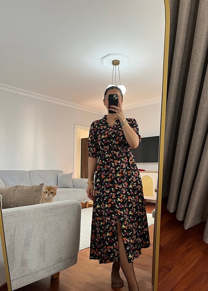 Tenis çiçekli elbise - Görsel 4