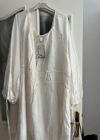 Beyaz Bağcıklı Oversize Keten Bluz elbise etiketli H&M - Görsel 6