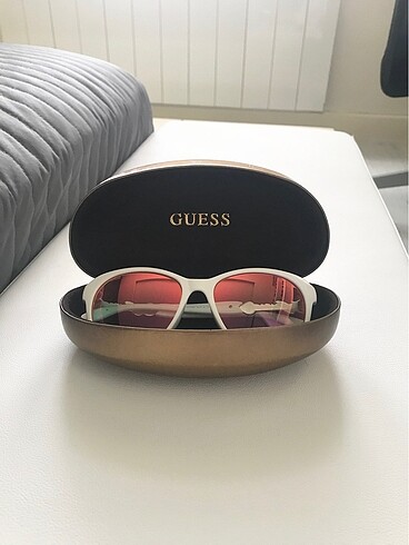 Guess Guess güneş gözlüğü