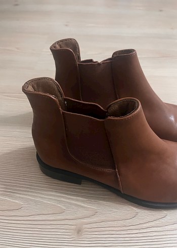 Kahverengi bot - Görsel 2