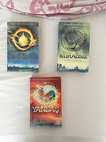 Uyumsuz Serisi