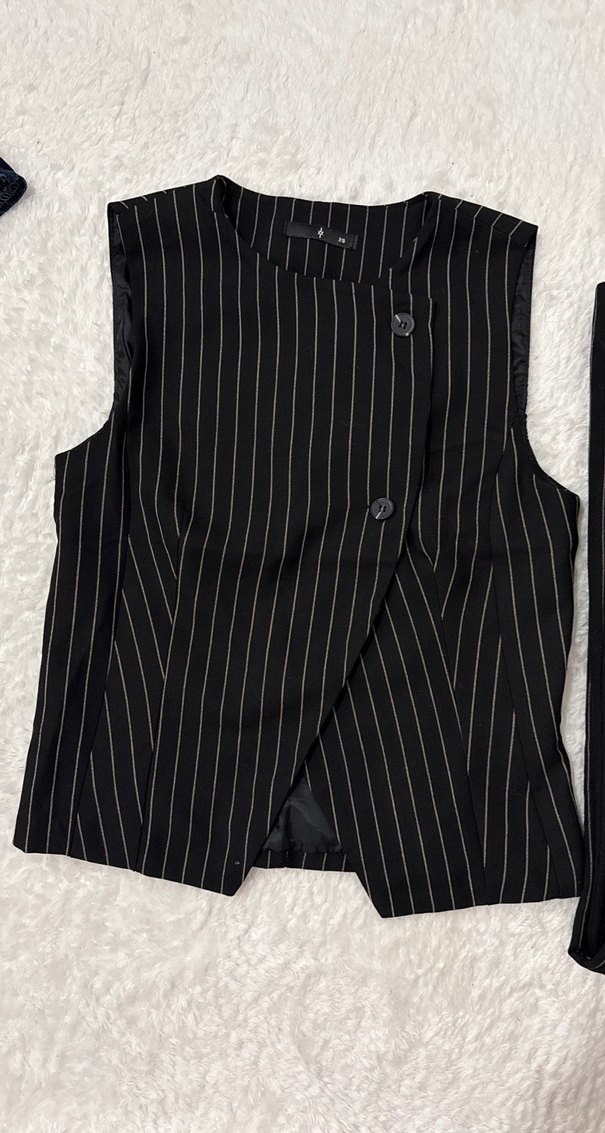 Düğmeli Siyah Çizgili eyyo Kadın Takım - Görsel 2