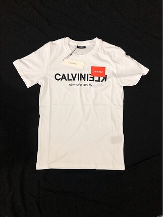 l Beden Calvin Klein tişört
