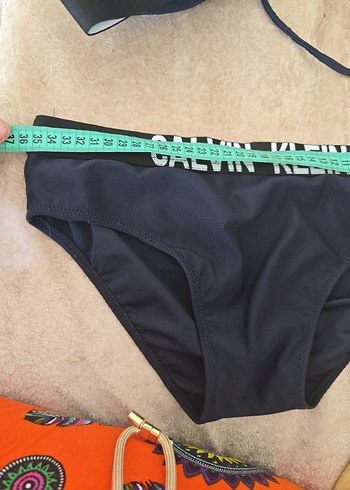 Calvin Klein Siyah Baskılı Mini Bikini - Görsel 8