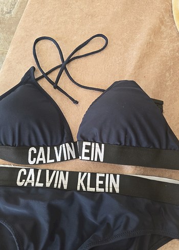 Calvin Klein Siyah Baskılı Mini Bikini - Görsel 2