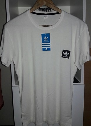 Adidas tshirt