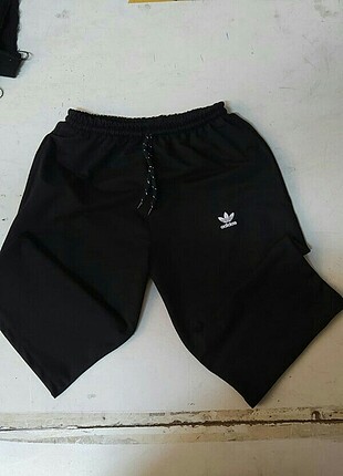 Adidas şort
