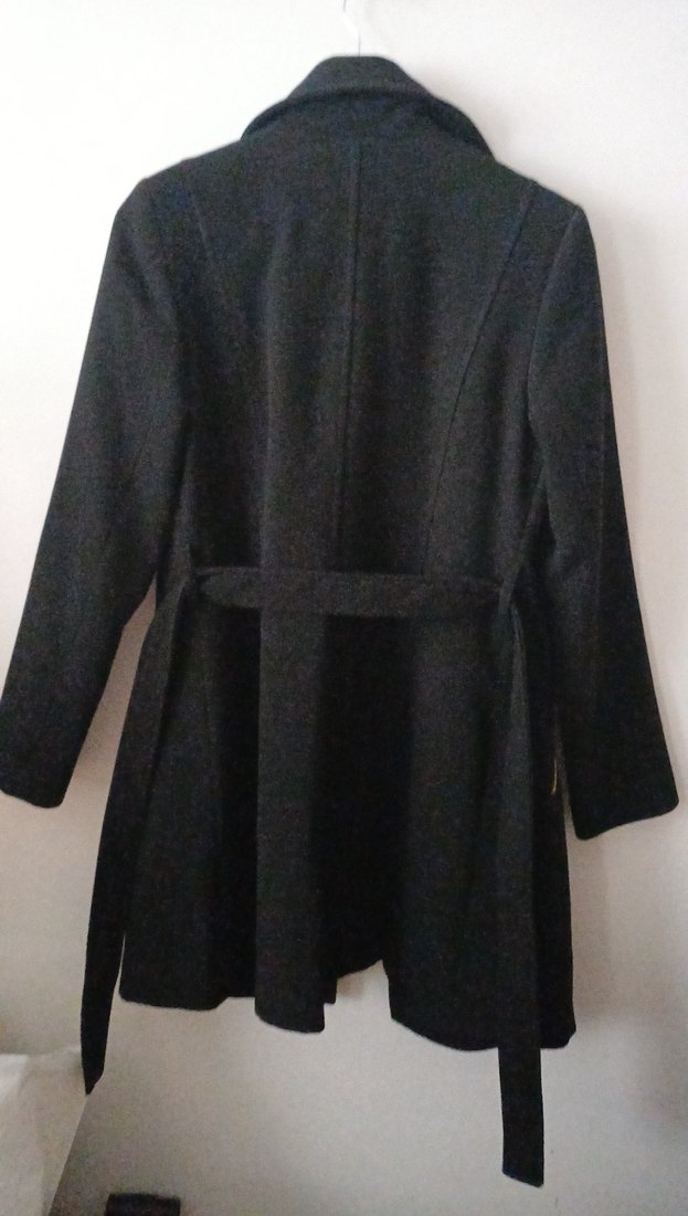 Asimetrik Fermuarlı Siyah Kaban - Görsel 3