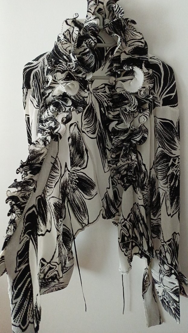 Gri Desenli Uzun Kollu Baglamalı Bluz - Görsel 2