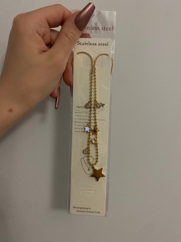 Yıldız Detaylı Altın Renk Zincirli Kadın El Zinciri - Görsel 2