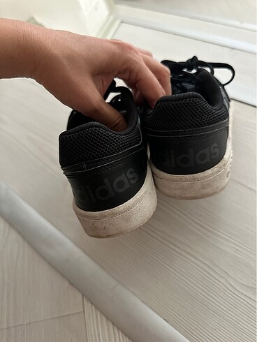37,5 Beden Adidas spor ayakkabı