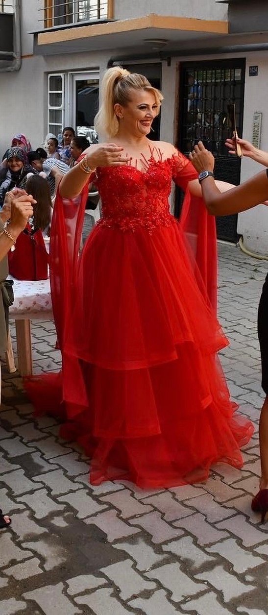 3 saat giydiğim abiye kına elbisem - Görsel 4