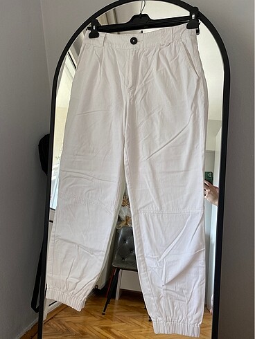 Stradivarius pantolon
