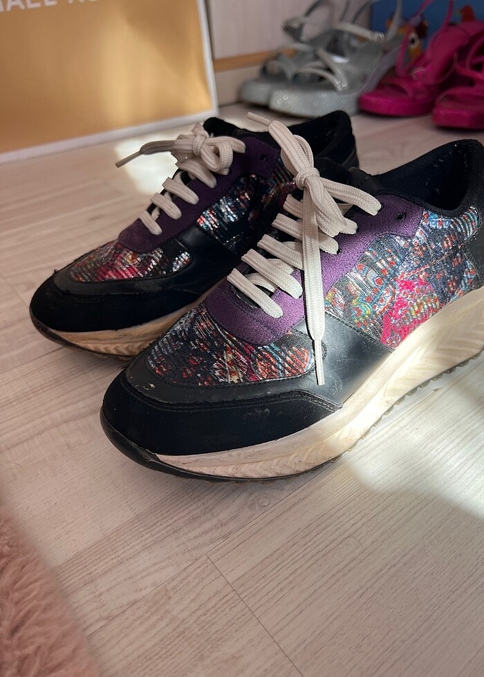 Spor ayakkabı - Görsel 2