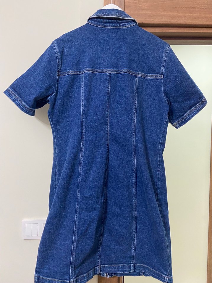 Düğmeli Lacivert Midi Denim Elbise - Görsel 4