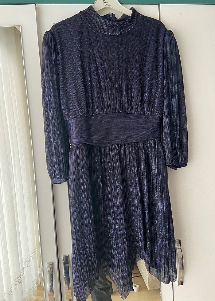 Zikzak kesimli Lacivert Elbise - Görsel 2