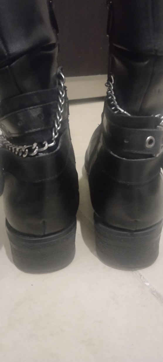 Siyah Zincir Detaylı Gotik Kadın Bot - Görsel 4