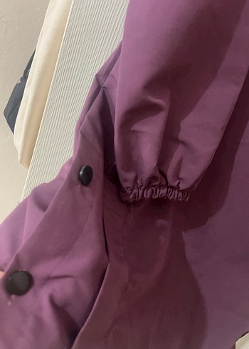 Mor Kapüşonlu Kadın Yağmurluk - Görsel 4