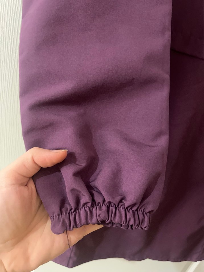 Mor Kapüşonlu Kadın Yağmurluk - Görsel 3