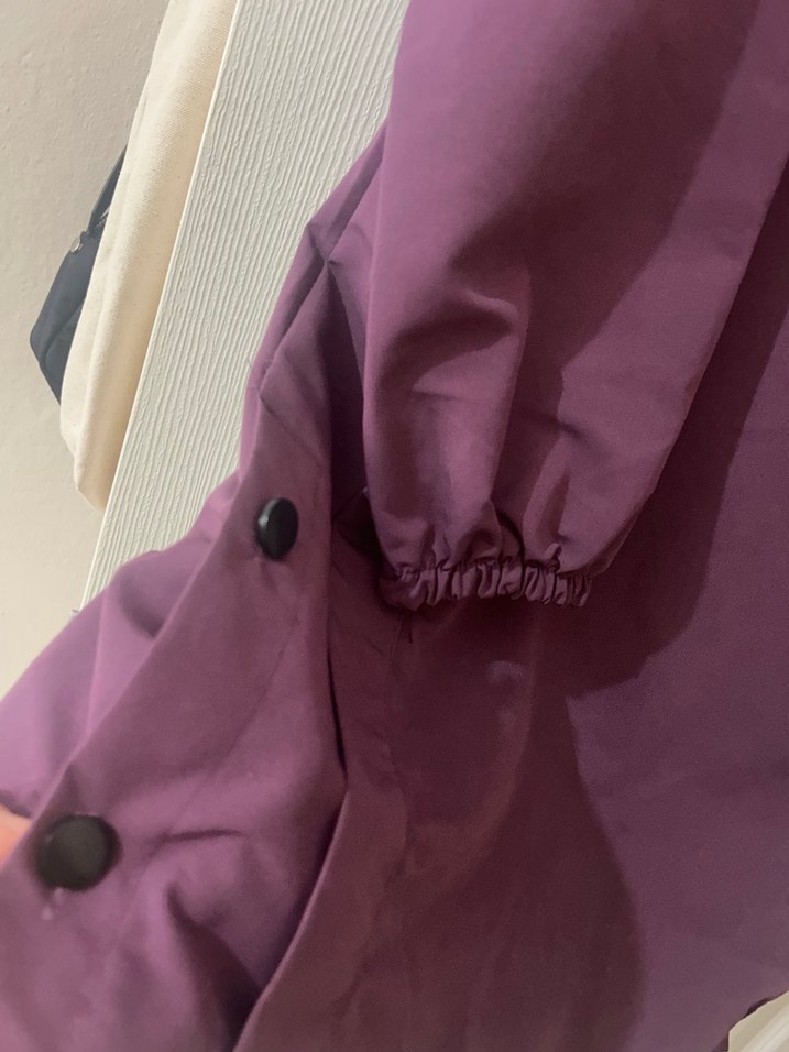 Mor Kapüşonlu Kadın Yağmurluk - Görsel 4