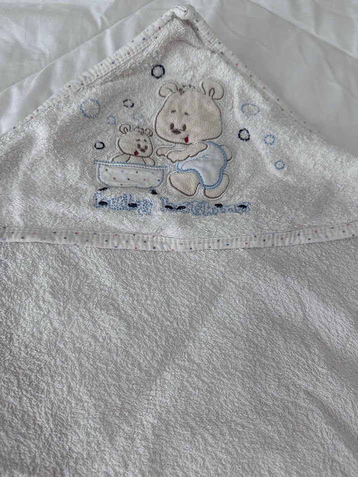 Nakışlı Erkek Çocuk Bornozu Beyaz - Görsel 2